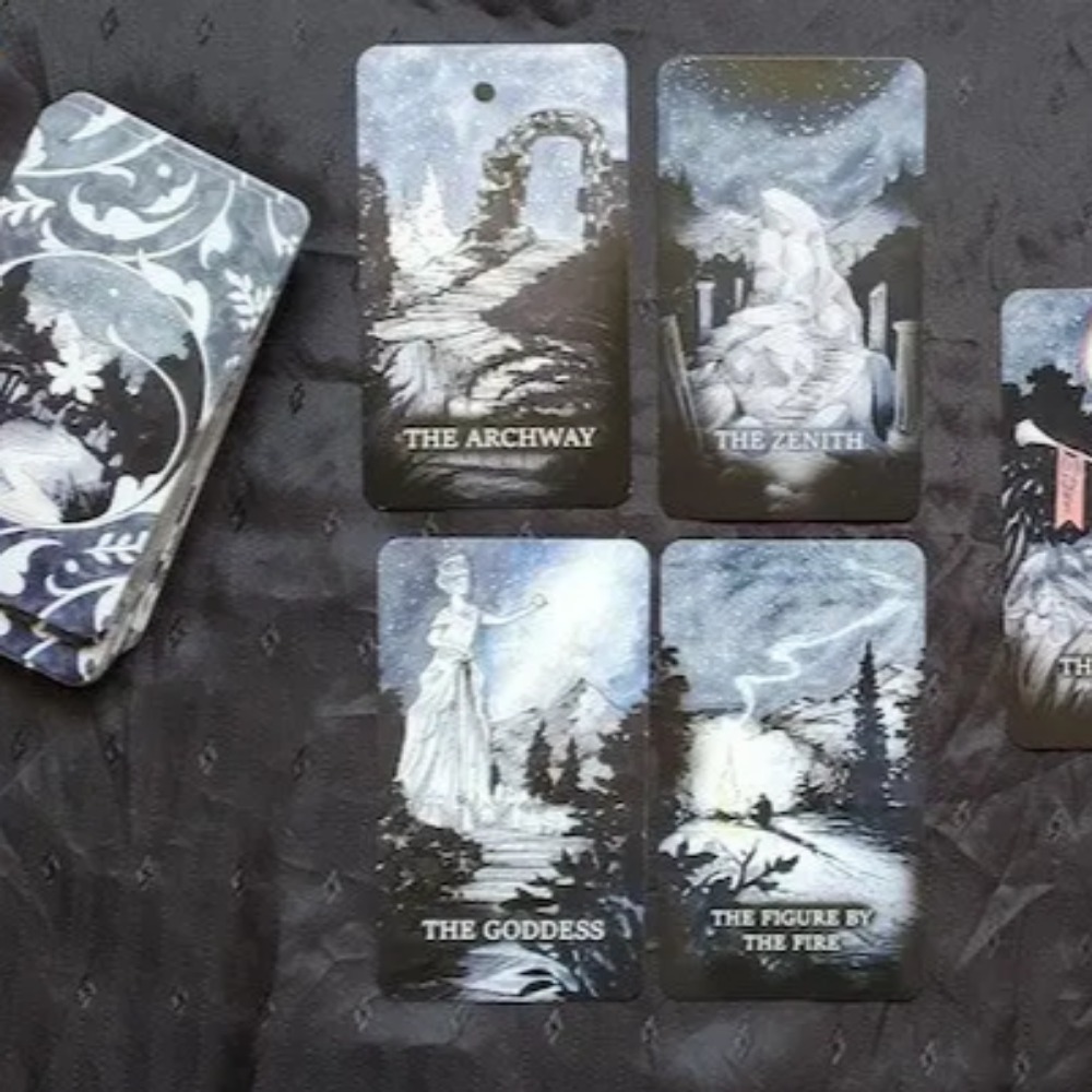 Бесконечный оракул, 9*6 см, ил – обзор и цена Tarot Cards Deck With Guidebook